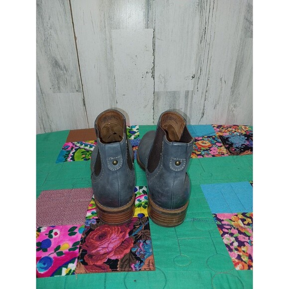 Sofft Women's Size 7 Pull On Ankle Boot Gray Leather - Picture 7 of 10